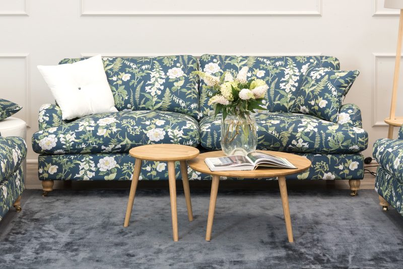 OXFORD sofa in floren linen navy color with furnished coffee table.